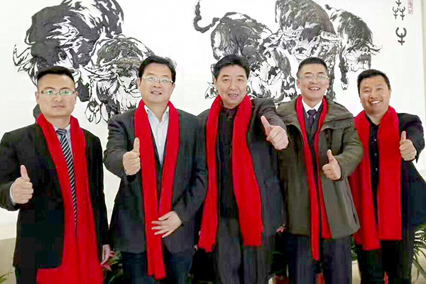集團高管團隊,一起前往北京股權(quán)交易中心，參加安徽星星服裝公司新三板掛牌儀式。